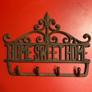 "HOME SWEET HOME" cast iron wall hooks fleur de lis